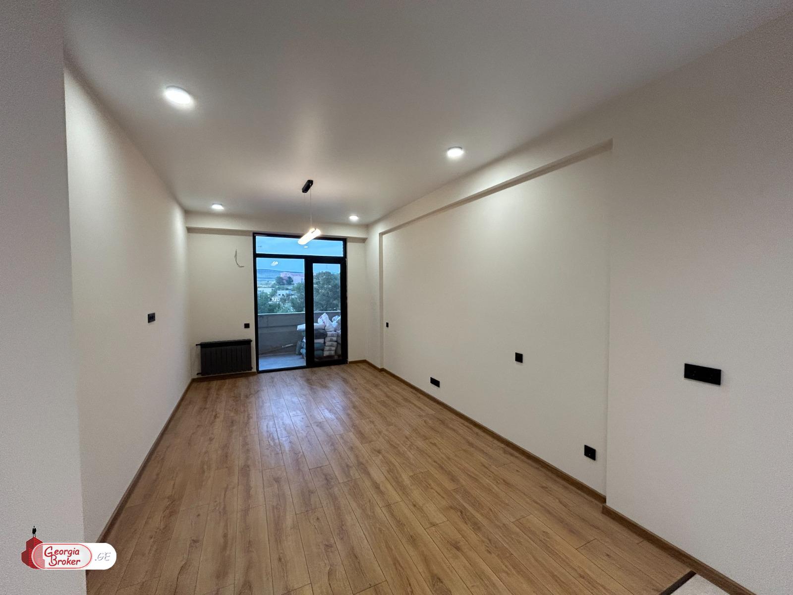 nearly repaired 2-room apartment for sale